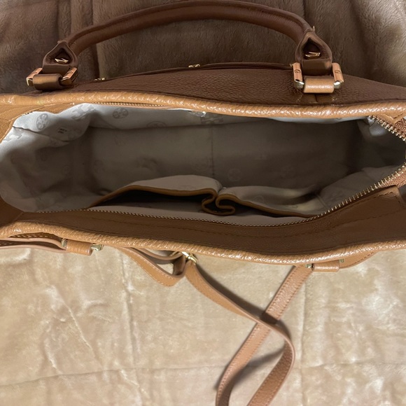 Tory Burch Amanda Satchel Purse
Brown Tan Leather Gold - Picture 7 of 7